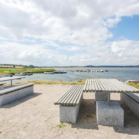 Awesome In W/ Wifi And 3 Bedrooms Holiday home Hejls