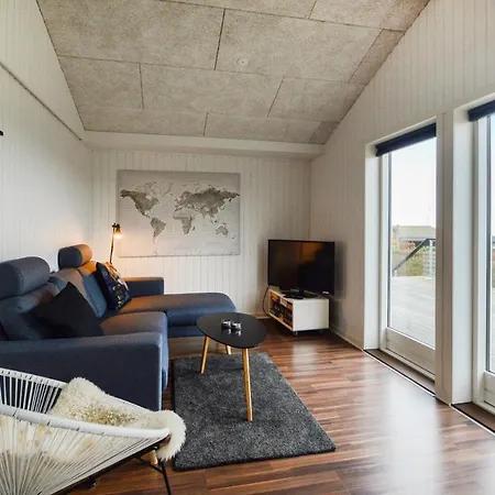 Awesome In W/ Wifi And 3 Bedrooms Holiday home *